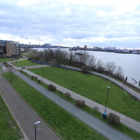 Lovely 2 Bed 2 Toilet Hill House River View Apartment London Bagian luar foto