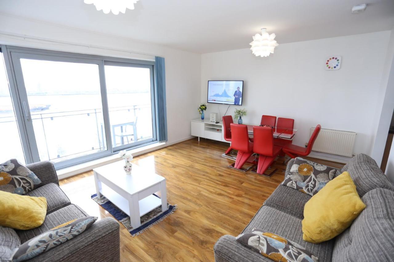 Lovely 2 Bed 2 Toilet Hill House River View Apartment London Bagian luar foto