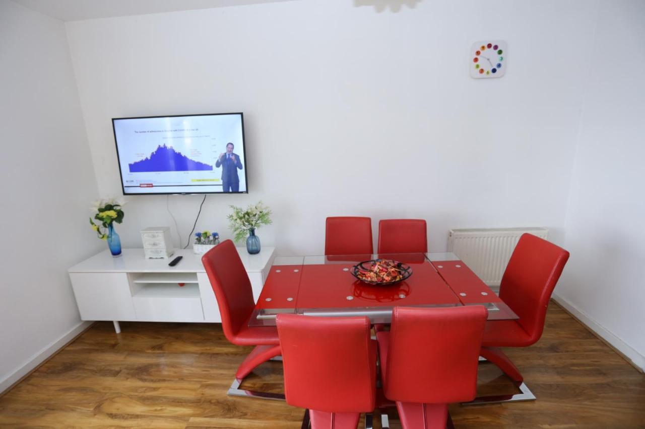 Lovely 2 Bed 2 Toilet Hill House River View Apartment London Bagian luar foto