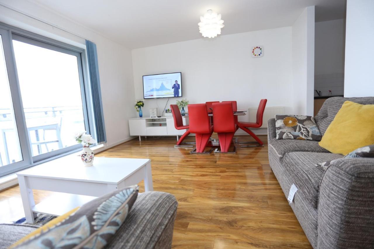 Lovely 2 Bed 2 Toilet Hill House River View Apartment London Bagian luar foto