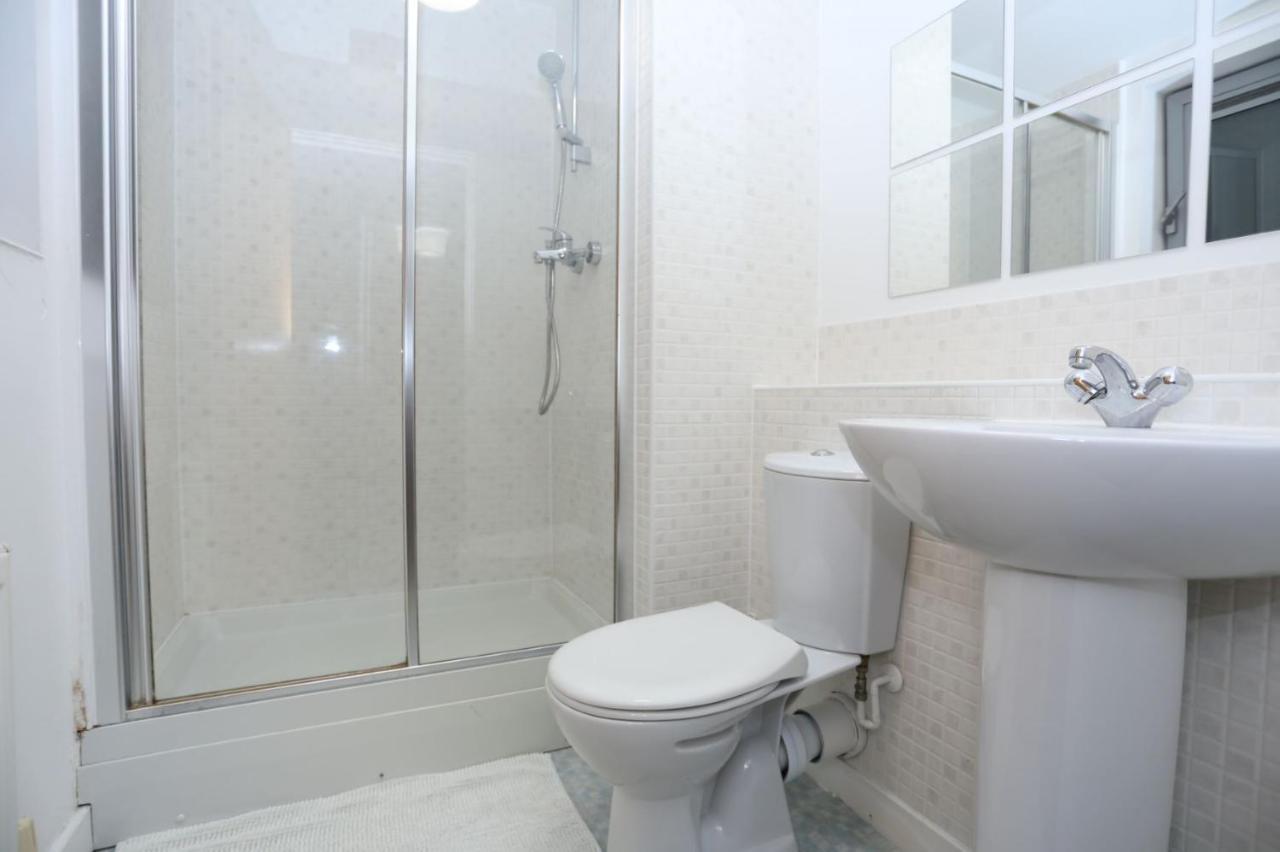 Lovely 2 Bed 2 Toilet Hill House River View Apartment London Bagian luar foto